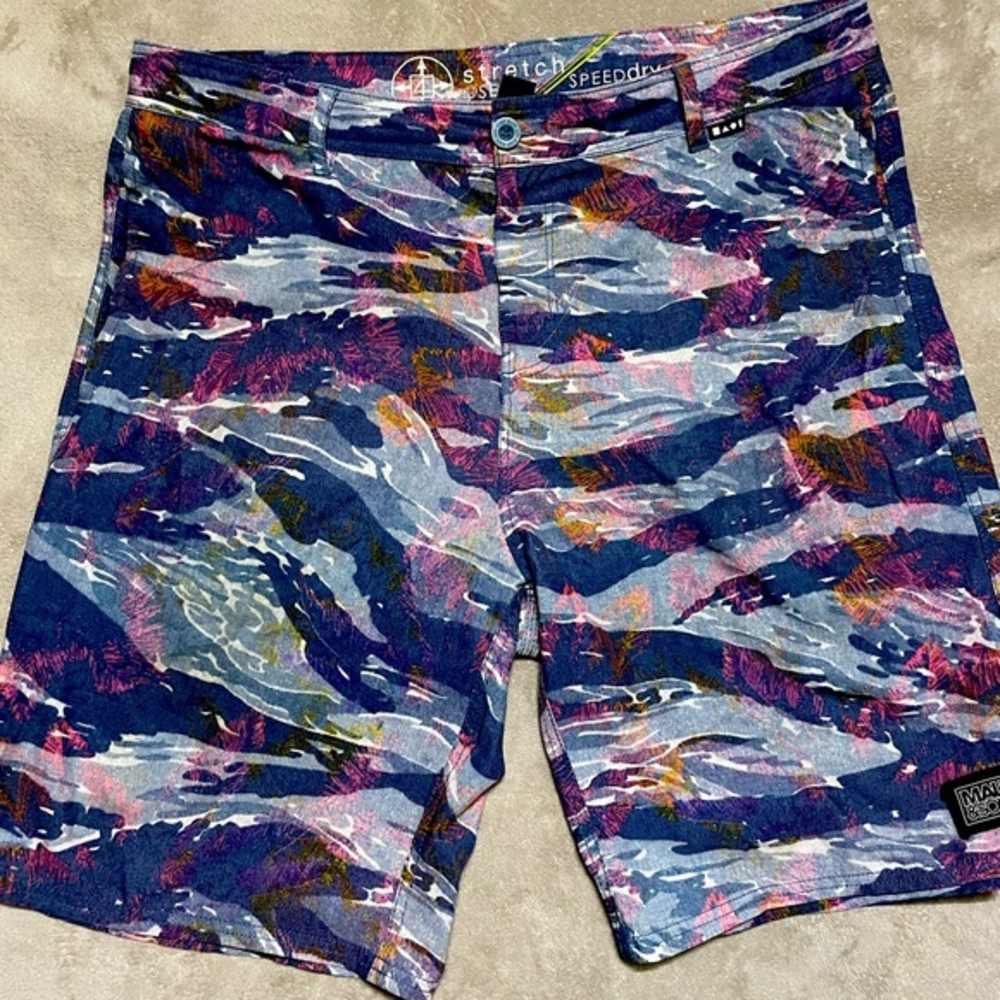 Maui and‎ Sons Stretch Series Speed dry Shorts Size 38